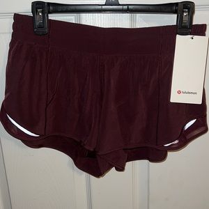 LULULEMON Hotty Hot LR Short 2.5” Lined Shorts in Maroon